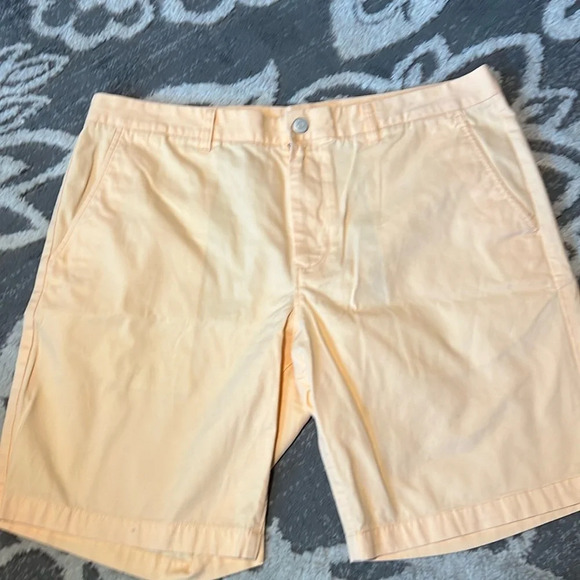 Bonobos shorts. Worn one time. Excellent condition. Flat front. Pockets - Picture 1 of 3